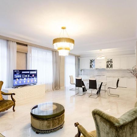 Rustaveli Residence1 Tbilisi Esterno foto