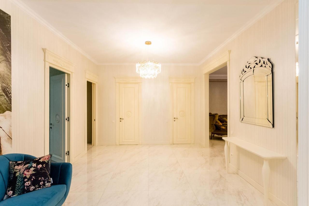 Rustaveli Residence1 Tbilisi Esterno foto